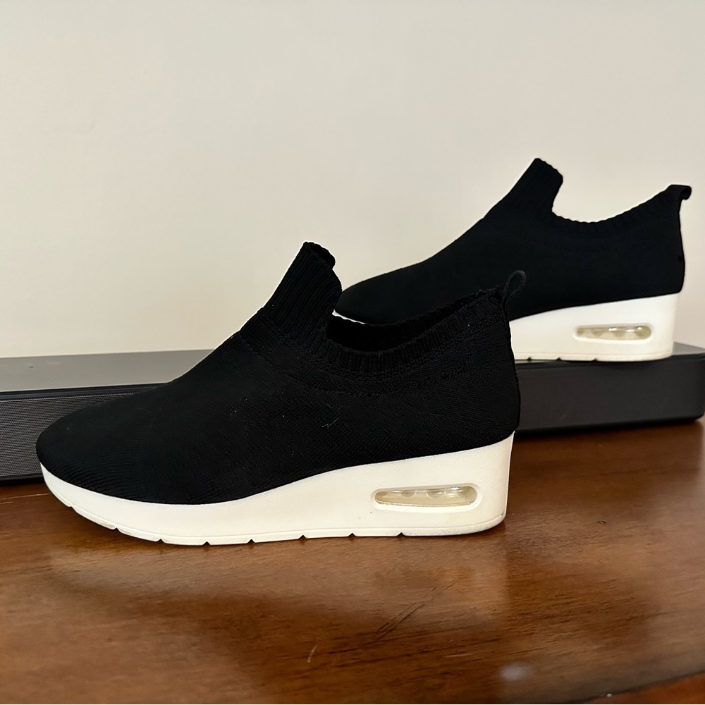 COPY - DKNY Angie Slip-On Sneakers